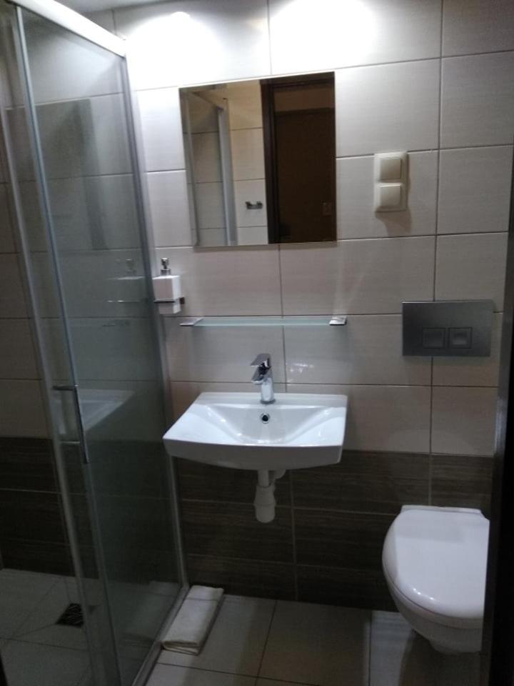 Zajazd U Doktora Lubrza  Exterior foto
